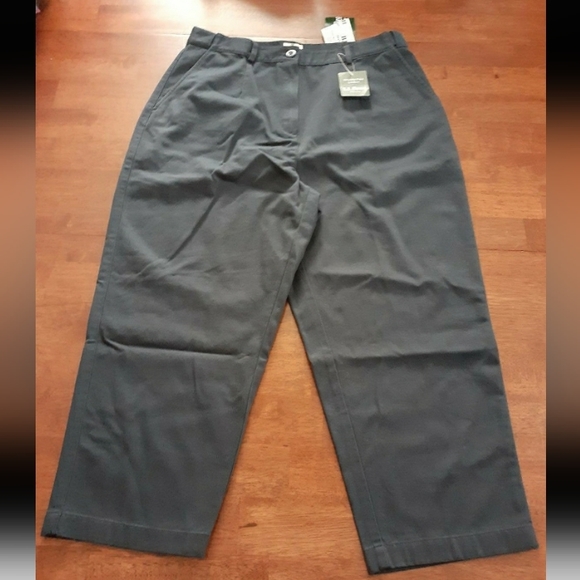 LL Bean Bayside Twill Crop Pants NWT - Picture 2 of 10